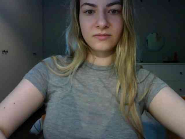 RosieJune webcam