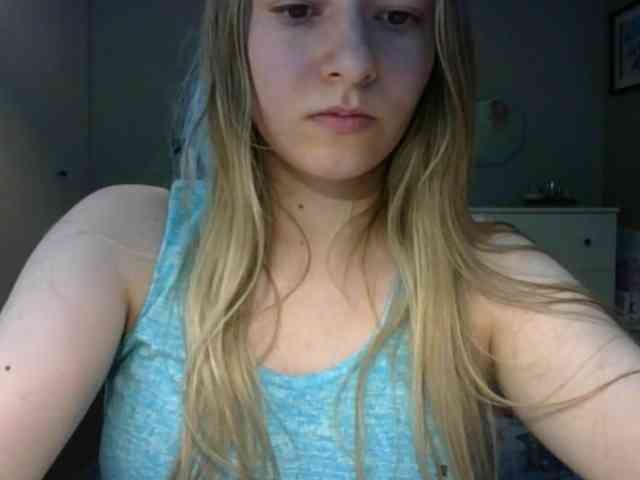 RosieJune webcam
