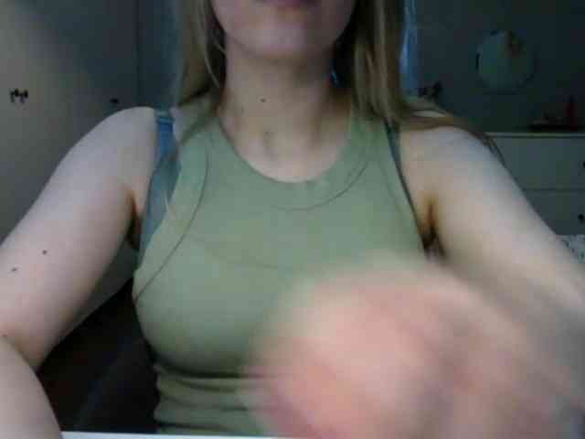 RosieJune Live Webcam on BongaCams