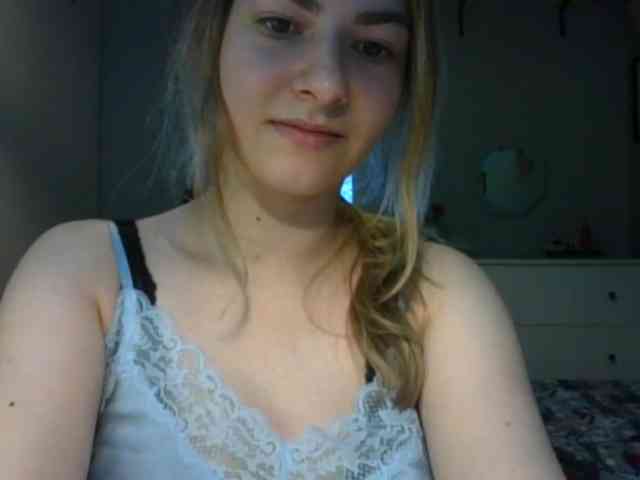 RosieJune webcam
