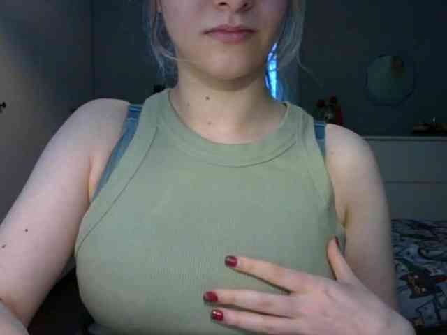RosieJune webcam