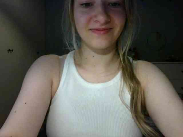 RosieJune webcam