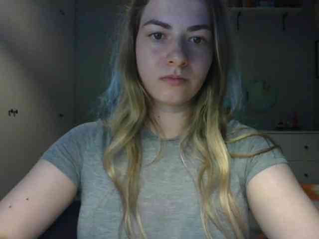 RosieJune webcam