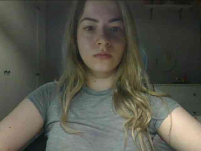 RosieJune webcam