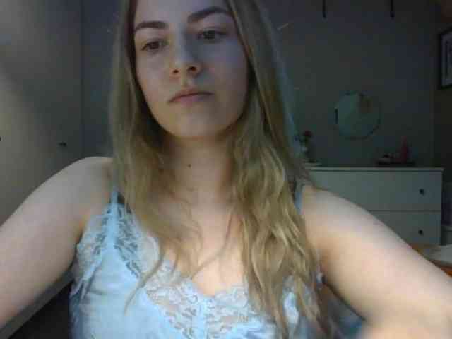 RosieJune webcam