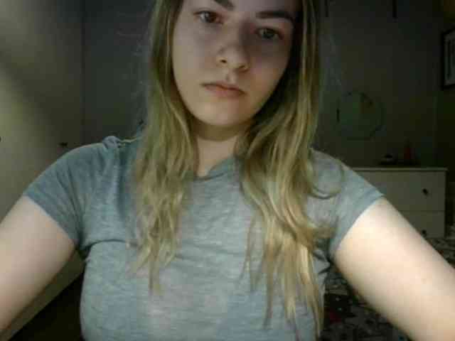 RosieJune webcam