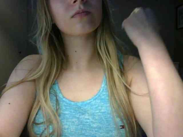 RosieJune webcam