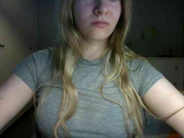 RosieJune webcam