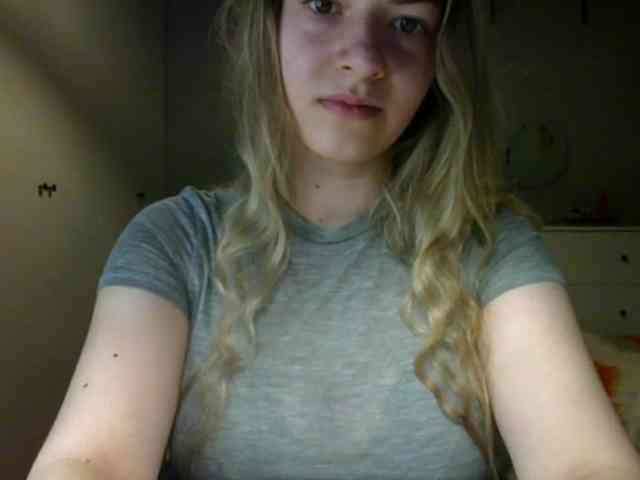 RosieJune webcam