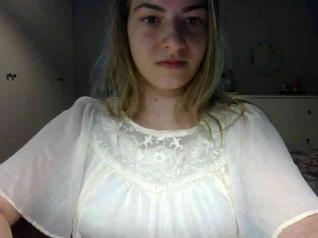 RosieJune webcam