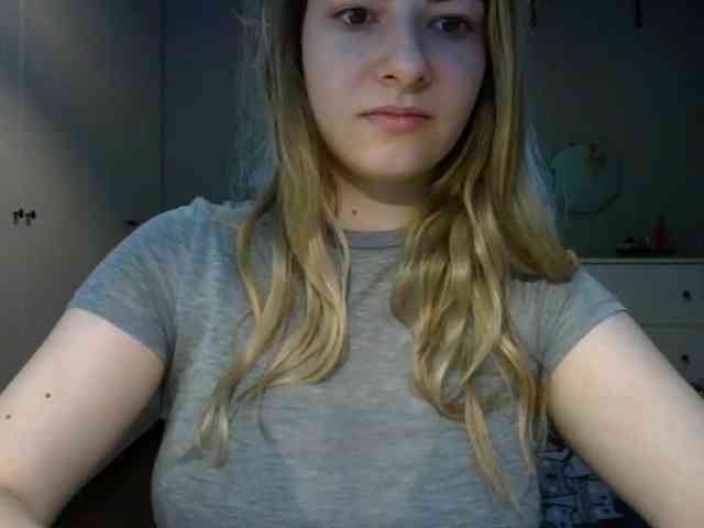 RosieJune webcam
