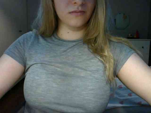 RosieJune webcam