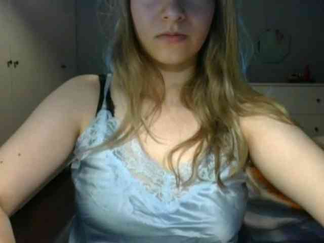 RosieJune webcam