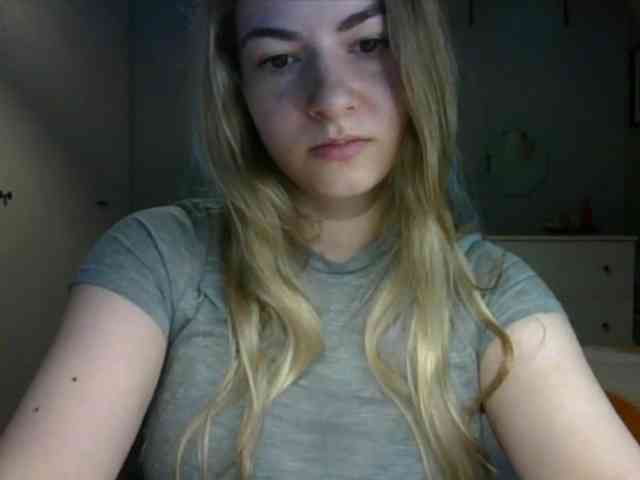 RosieJune webcam