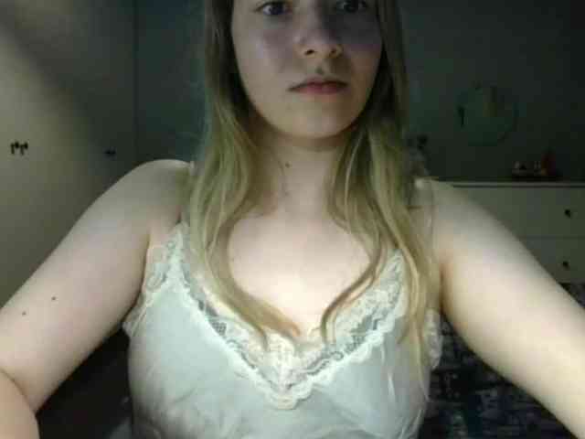 RosieJune webcam