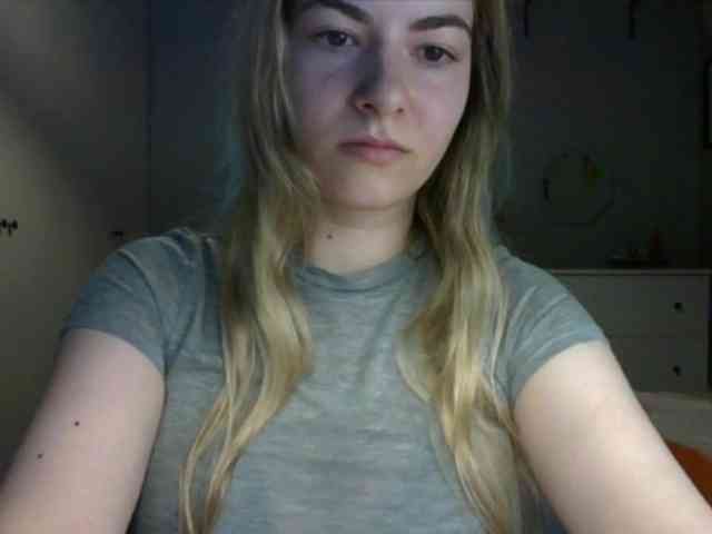 RosieJune webcam