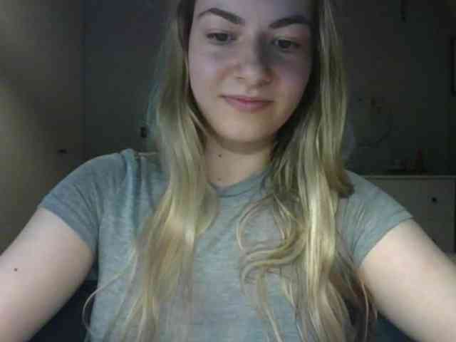 RosieJune webcam