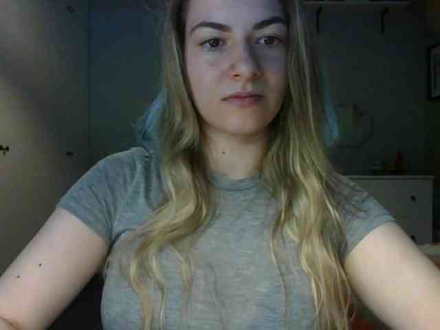 RosieJune webcam