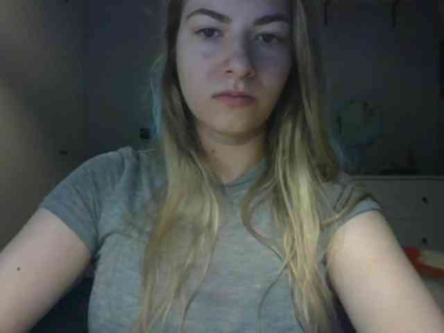 RosieJune webcam