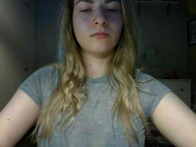 RosieJune webcam