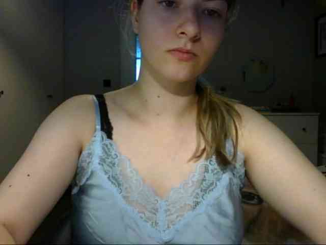 RosieJune webcam