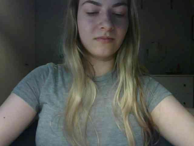 RosieJune webcam