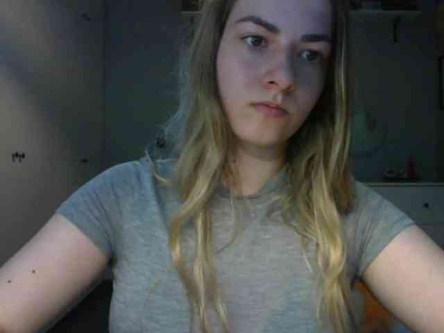RosieJune webcam