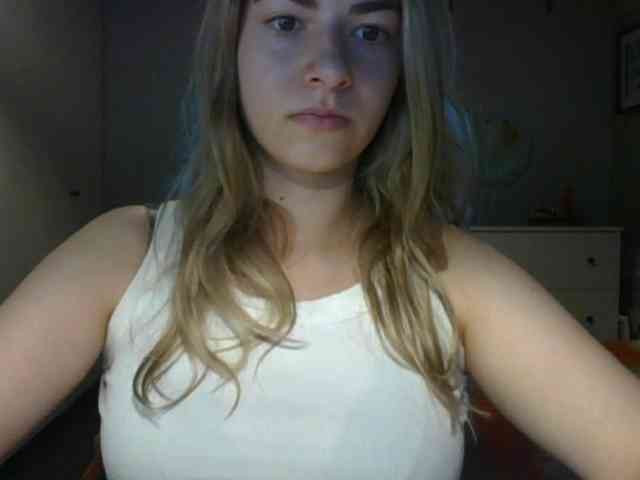 RosieJune webcam