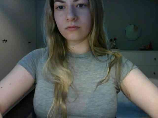 RosieJune webcam