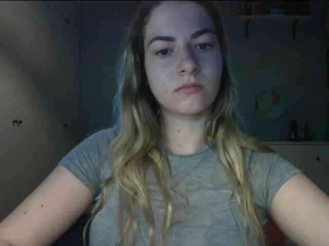 RosieJune webcam