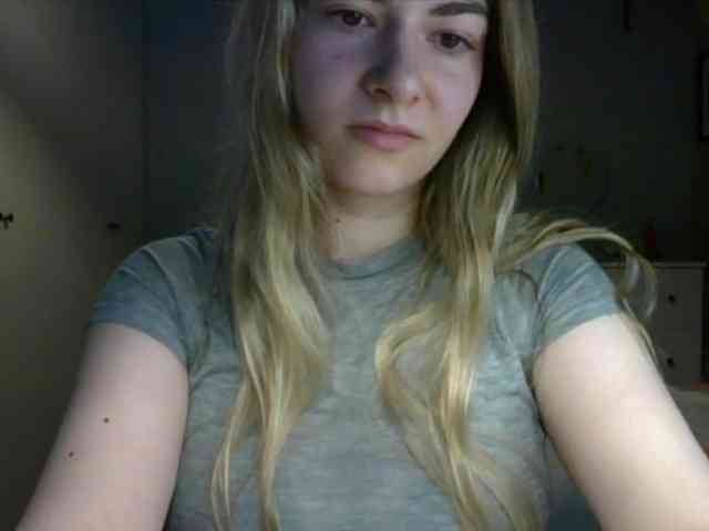 RosieJune webcam