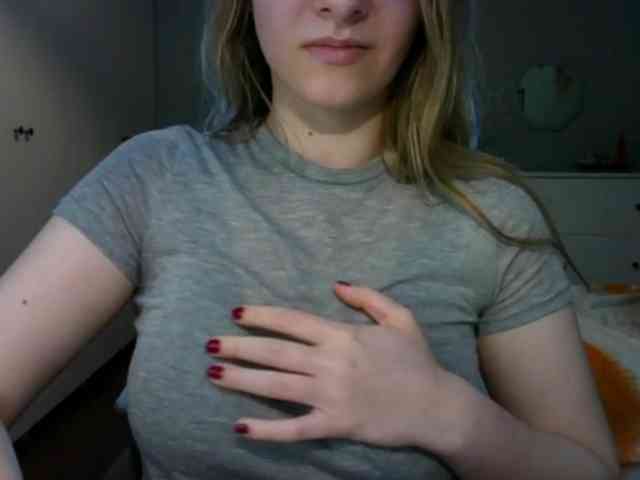 RosieJune webcam