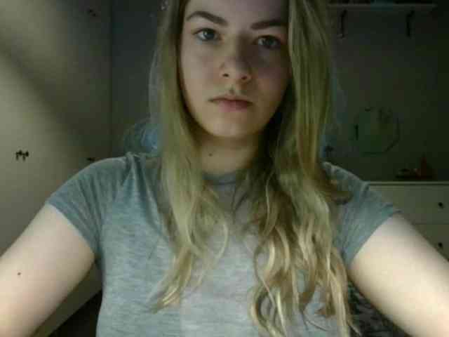 RosieJune webcam