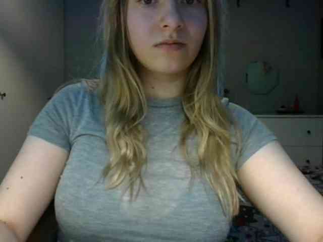 RosieJune webcam