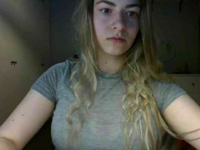 RosieJune webcam