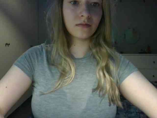 RosieJune webcam