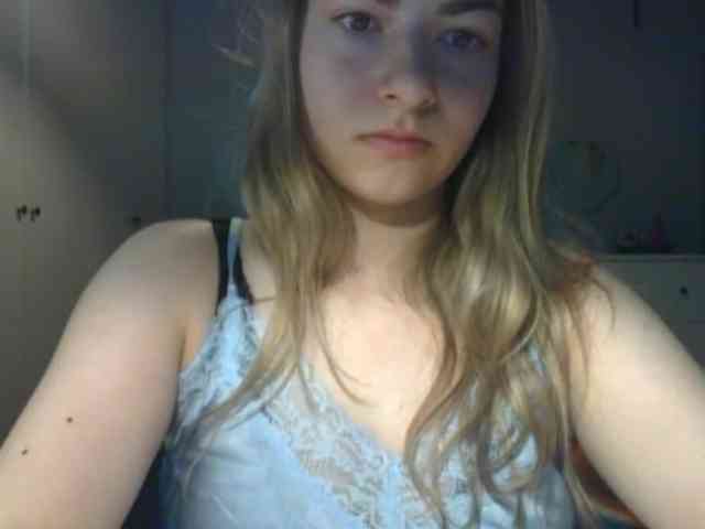 RosieJune webcam