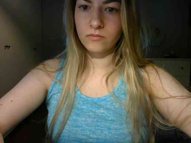 RosieJune webcam