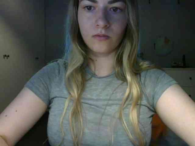 RosieJune webcam