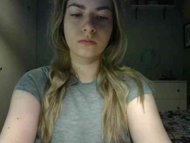 RosieJune webcam