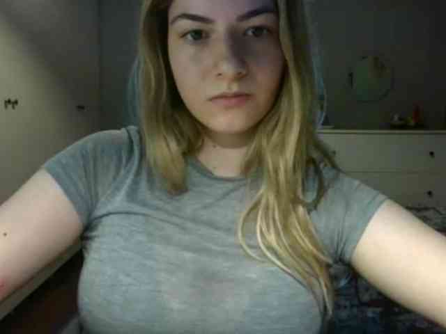 RosieJune webcam