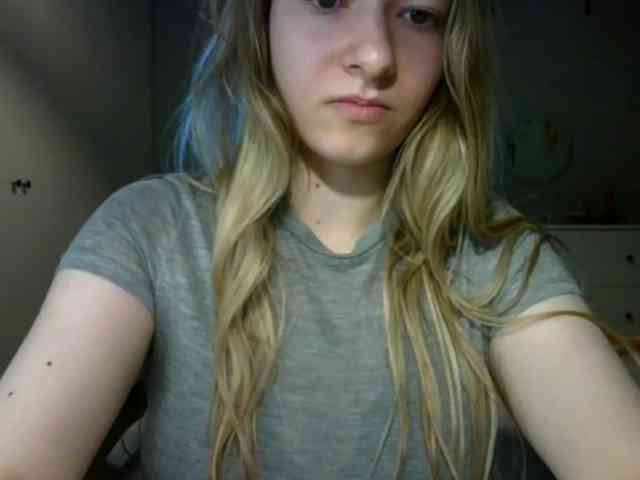 RosieJune webcam