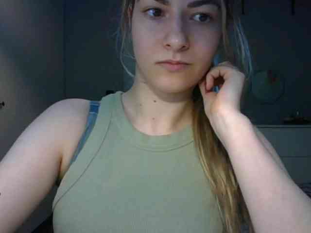 RosieJune webcam