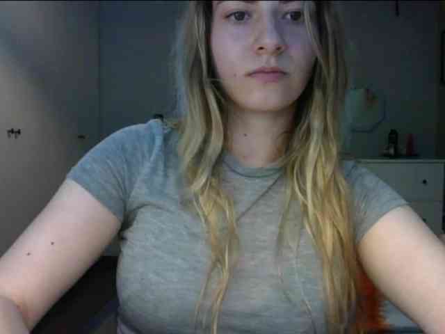 RosieJune Sex Cam Show