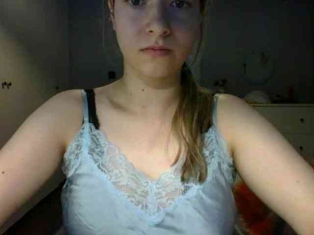 RosieJune webcam