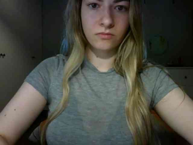RosieJune webcam