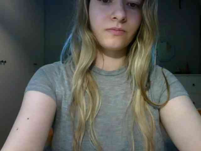 RosieJune webcam