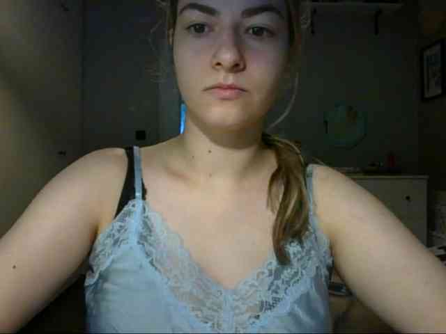 RosieJune webcam