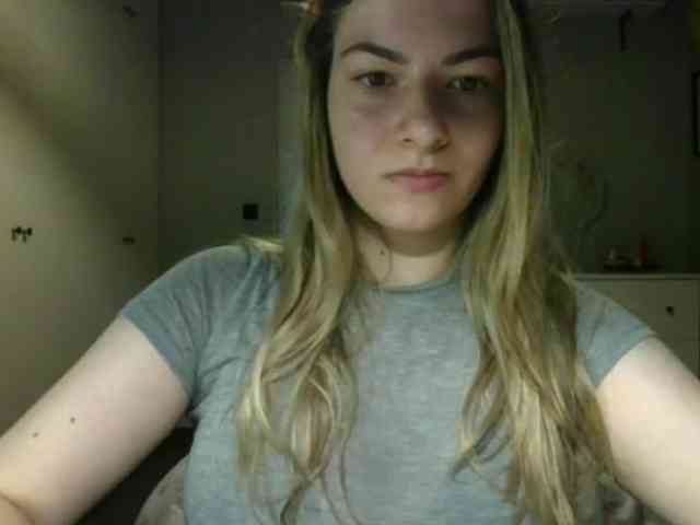 RosieJune webcam