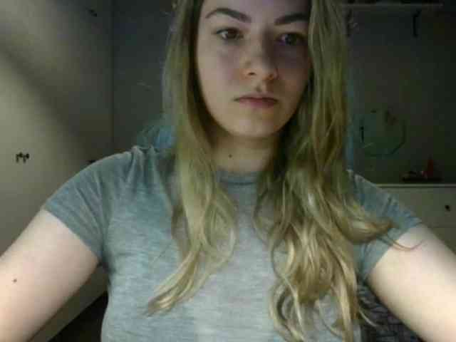 RosieJune webcam